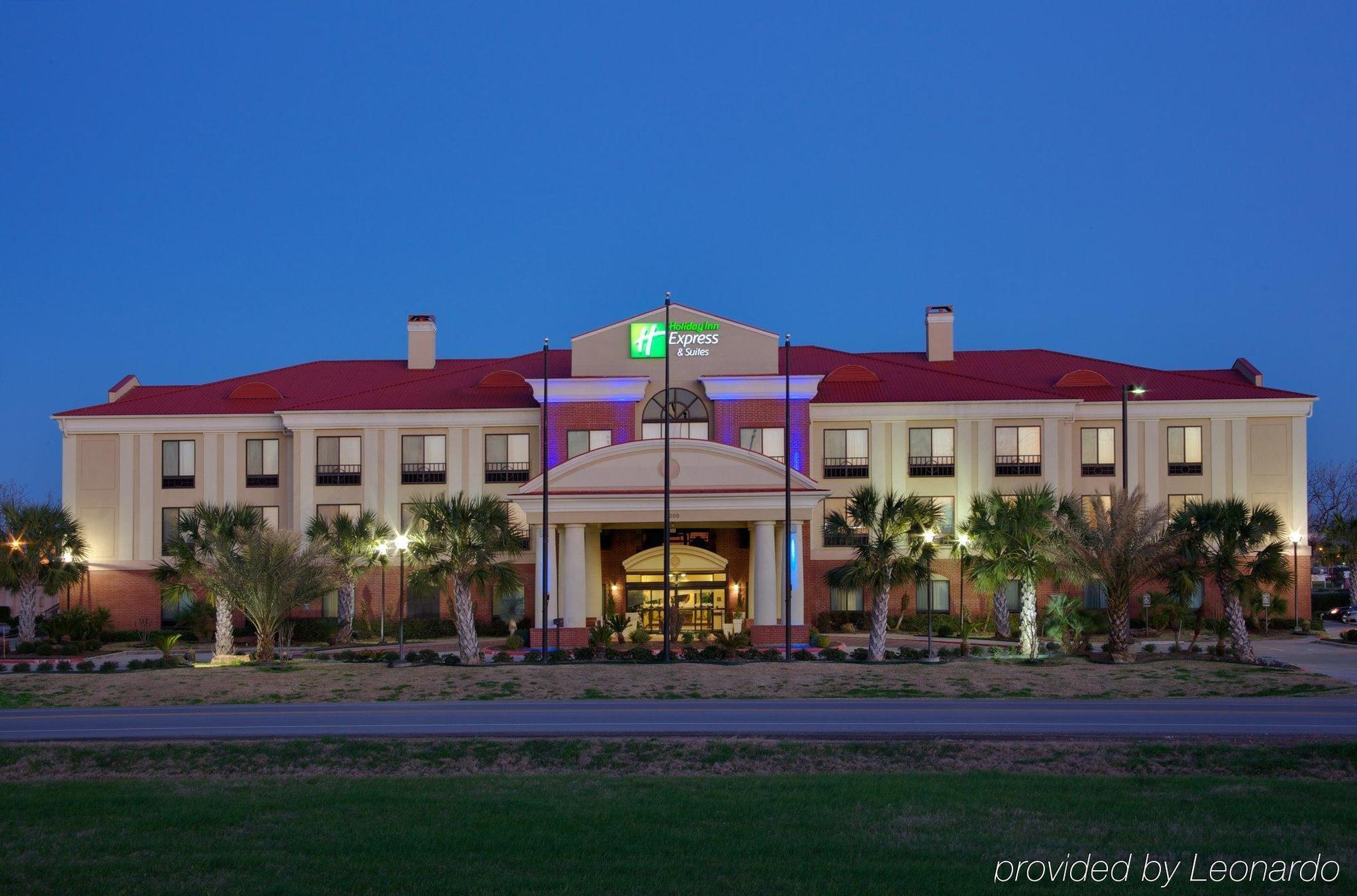 Holiday Inn Express & Suites Wharton By Ihg Extérieur photo
